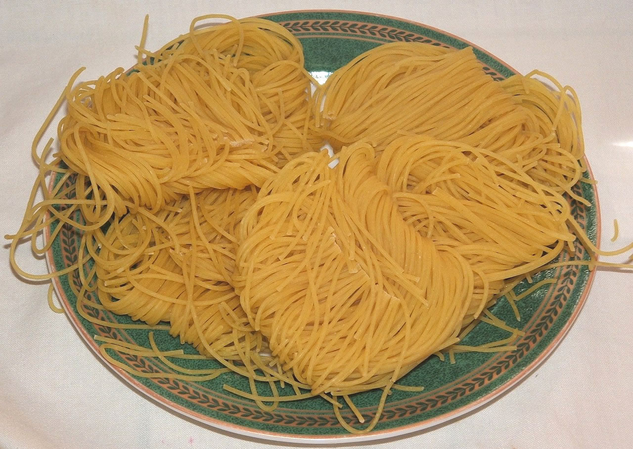 Vermicelli, a long pasta typical of Naples