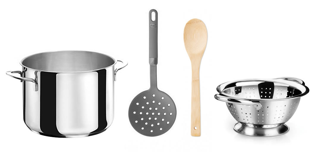 The tools needed to cook pasta: a pot, a kitchen spoon, a colander and a pasta skimmer