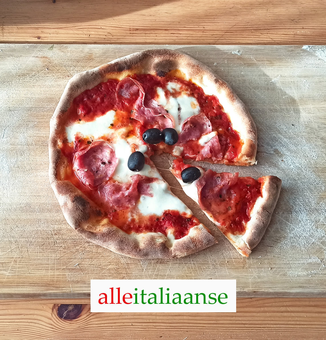 Pizza Diavola met pittige salami 🍕 Simpel Italiaans recept