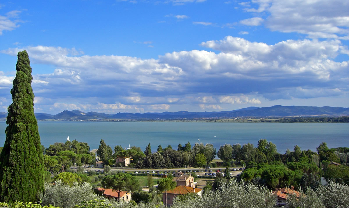 Panorama van het Trasimeense Meer