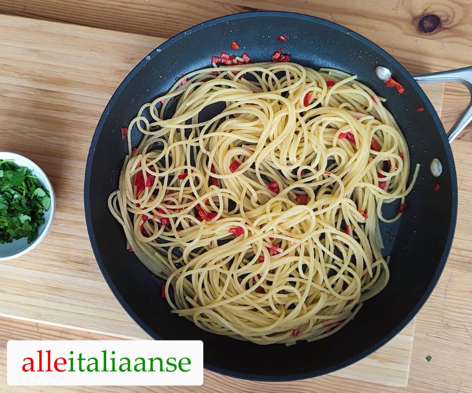 Pasta aglio olio - Traditioneel Italiaans recept