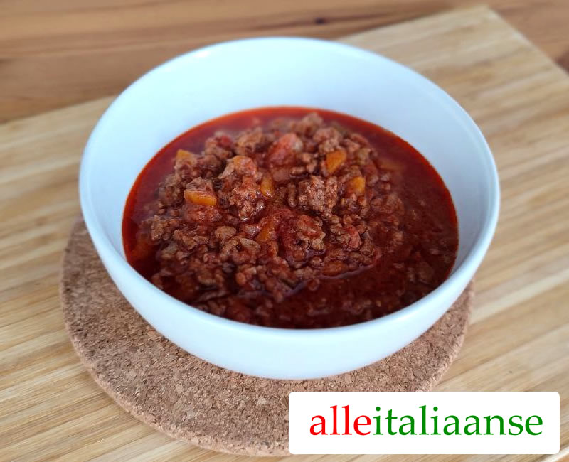Tagliatelle alla Bolognese (ragù) 🍝 Italiaans recept