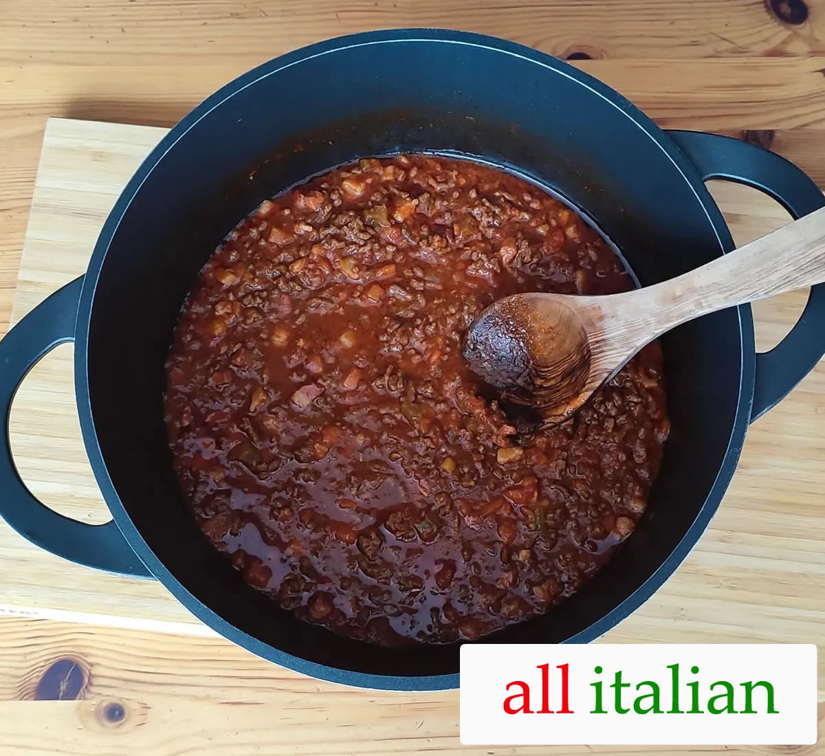 Ragù Bolognese -  Bolognese sauce - Italian recipe
