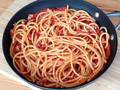 Bucatini - Italian pasta type
