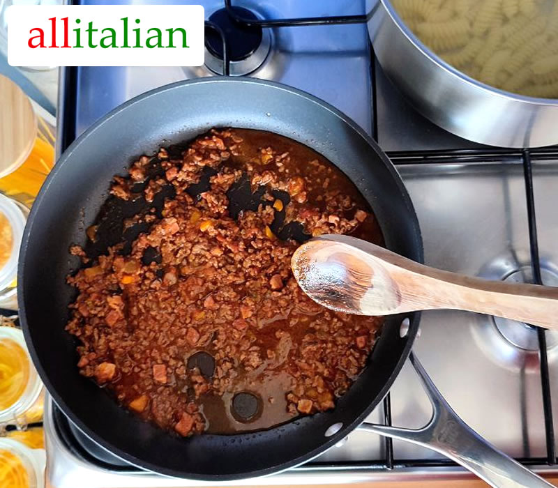 Warm up the Bolognese sauce