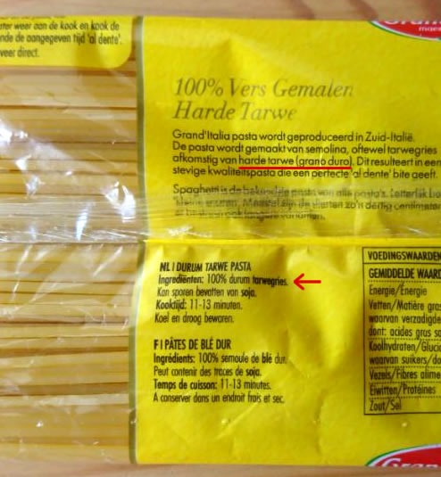 Het etiket van een pakje spaghetti van het merk Grand'Italia