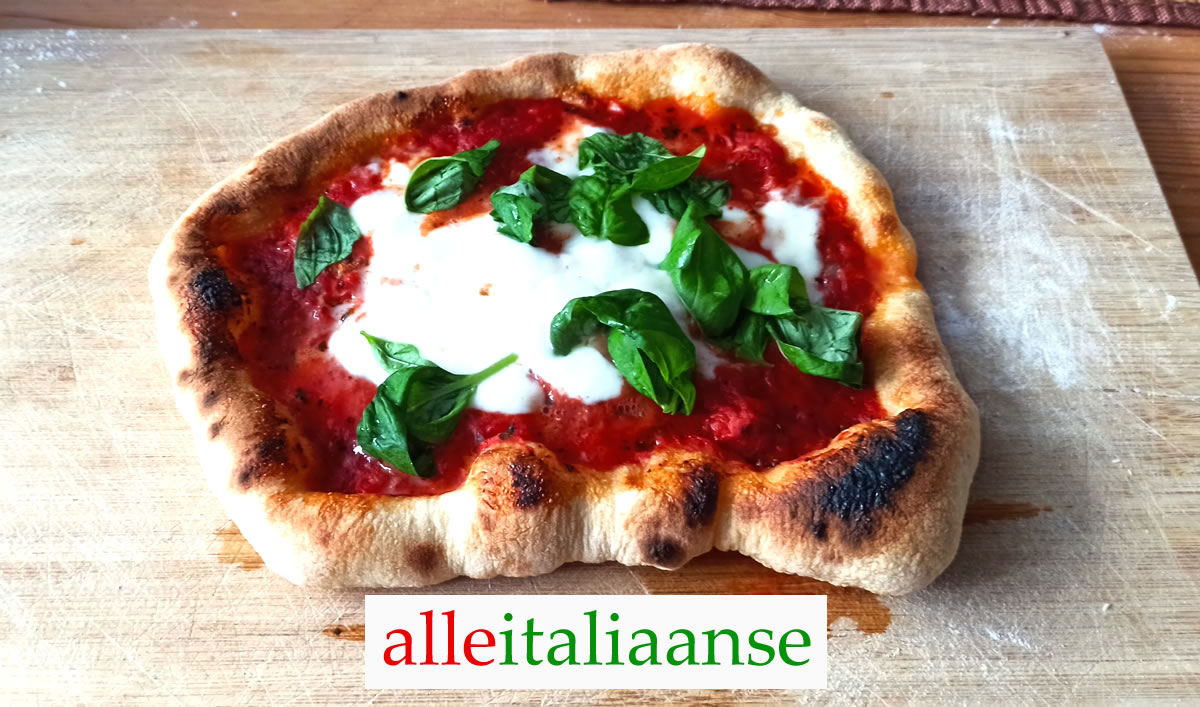Pizza zelf maken - Italiaanse Pizza recept - gemaakt door Alle Italiaanse