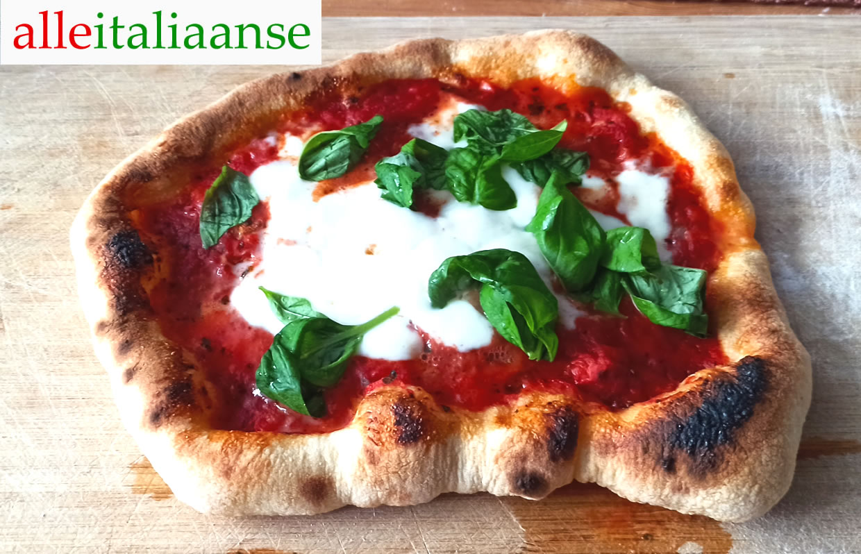 Pizza Margherita 🍕 Simpel Italiaans recept